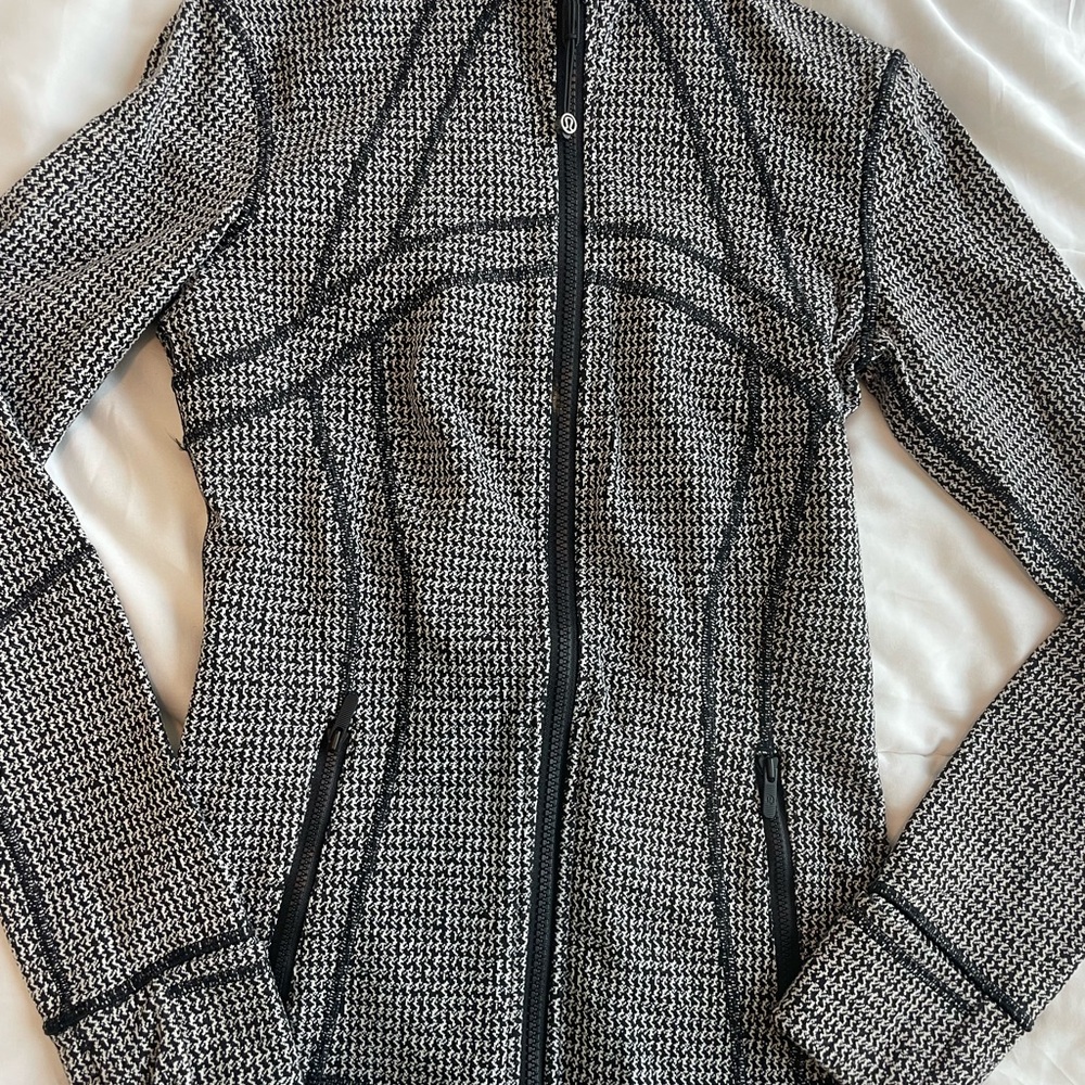 Lululemon Athletica Black and White Blazer with Structured Design
